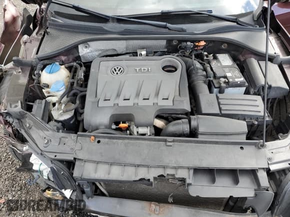 ✅ 2013 Volkswagen Passat SEL Premium • VIN: 1VWCN7A36DC060818 • Lot: 89662205. Listed on Copart with 142,697 mi. Free auction sales archive from the USA and detailed vehicle history report at DreamBid. Image 11.