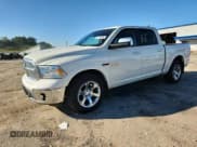 ✅ 2016 Ram 1500 Laramie • VIN: 1C6RR7NM1GS392560 • Лот: 81747995. Опубликован ранее на Copart с пробегом 145 988 миль. Бесплатный доступ к архиву аукционных продаж из США и подробный отчёт об истории автомобиля на DreamBid. Изображение 1.