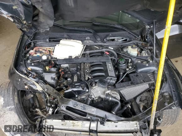 ✅ 2007 BMW 3 Series 328i • VIN: WBAVA33517KX82848 • Lot: 90837465. Listed on Copart with Not provided. Free auction sales archive from the USA and detailed vehicle history report at DreamBid. Image 11.