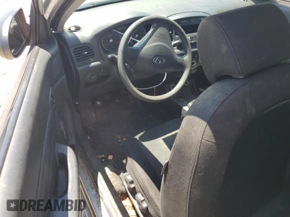 ✅ 2007 Hyundai Accent GS • VIN: KMHCM36C37U044979 • Лот: 56916565. Опубликован ранее на Copart с пробегом 182 836 миль. Бесплатный доступ к архиву аукционных продаж из США и подробный отчёт об истории автомобиля на DreamBid. Изображение 8.