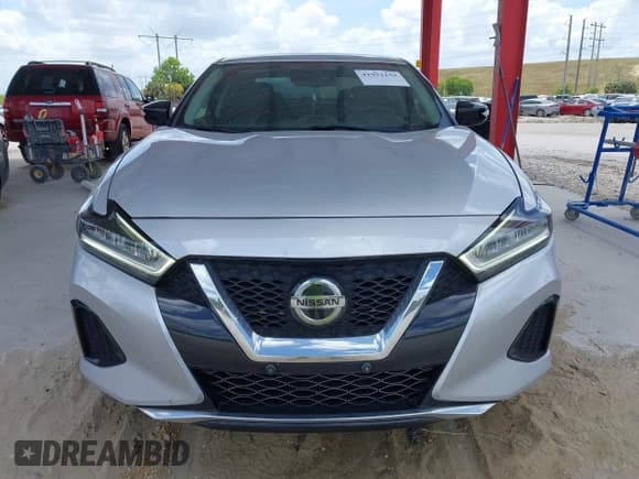 ✅ 2020 Nissan Maxima SV • VIN: 1N4AA6CV6LC366887 • Lot: 41952159. Listed on IAAI with 100,182 mi. Free auction sales archive from the USA and detailed vehicle history report at DreamBid. Image 12.