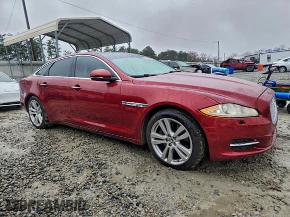 ✅ 2012 Jaguar XJ • VIN: SAJWA1CB8CLV30277 • Lot: 95190285. Wystawiony na Copart z przebiegiem 110 508 mil. Bezpłatny archiwum sprzedaży aukcyjnych z USA i szczegółowy raport historii pojazdu na DreamBid. Zdjęcie 4.