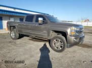 ✅ 2015 Chevrolet Silverado 2500HD High Country • VIN: 1GC1KXE82FF501435 • Lot: 91741215. Wystawiony na Copart z przebiegiem 296 636 mil. Bezpłatny archiwum sprzedaży aukcyjnych z USA i szczegółowy raport historii pojazdu na DreamBid. Zdjęcie 4.