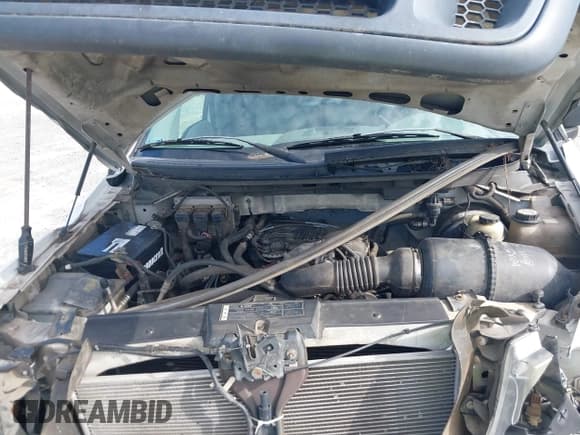 ✅ 2008 Ford F-150 XL • VIN: 1FTRF12218KF07175 • Lot: 43080161. Listed on IAAI with 342,577 mi. Free auction sales archive from the USA and detailed vehicle history report at DreamBid. Image 10.