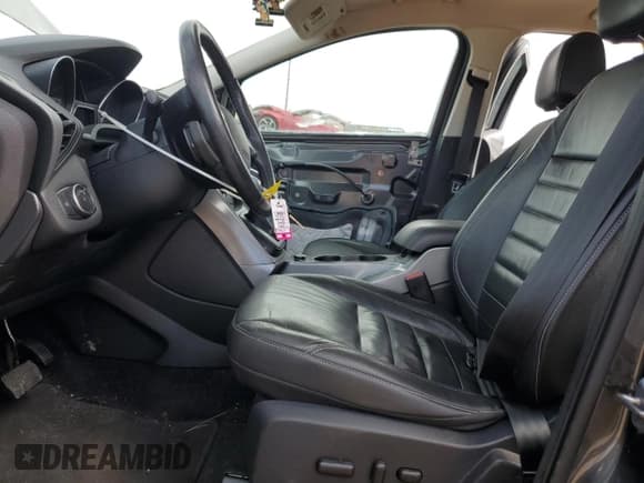 ✅ 2016 Ford Escape SE • VIN: 1FMCU9GX6GUC11369 • Лот: 92130735. Опубликован ранее на Copart с пробегом 103 410 миль. Бесплатный доступ к архиву аукционных продаж из США и подробный отчёт об истории автомобиля на DreamBid. Изображение 7.