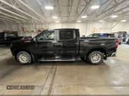 ✅ 2019 Chevrolet Silverado 1500 LT • VIN: 1GCUYDED5KZ107461 • Lot: 43249753. Wystawiony na IAAI z przebiegiem 149 327 mil. Bezpłatny archiwum sprzedaży aukcyjnych z USA i szczegółowy raport historii pojazdu na DreamBid. Zdjęcie 14.