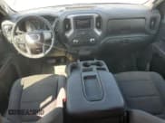 ✅ 2020 GMC Sierra 1500 • VIN: 1GTR9AEF5LZ102569 • Лот: 68417875. Опубликован ранее на Copart с пробегом 182 269 миль. Бесплатный доступ к архиву аукционных продаж из США и подробный отчёт об истории автомобиля на DreamBid. Изображение 8.