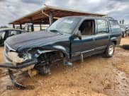 ✅ 1996 Ford Explorer XLT • VIN: 1FMDU32P6TZA50186 • Lot: 85695995. Wystawiony na Copart z przebiegiem 229 495 mil. Bezpłatny archiwum sprzedaży aukcyjnych z USA i szczegółowy raport historii pojazdu na DreamBid. Zdjęcie 1.