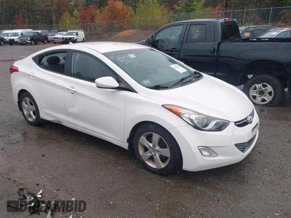 ✅ 2013 Hyundai Elantra GLS • VIN: 5NPDH4AE8DH422215 • Lot: 43422556. Listed on IAAI with 105,201 mi. Free auction sales archive from the USA and detailed vehicle history report at DreamBid. Image 1.