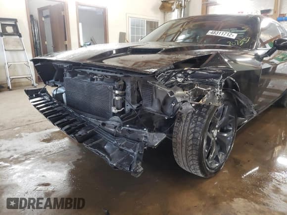 ✅ 2015 Dodge Challenger SXT Plus • VIN: 2C3CDZBG1FH707357 • Lot: 48311712. Wystawiony na Copart z przebiegiem 81 059 mil. Bezpłatny archiwum sprzedaży aukcyjnych z USA i szczegółowy raport historii pojazdu na DreamBid. Zdjęcie 9.