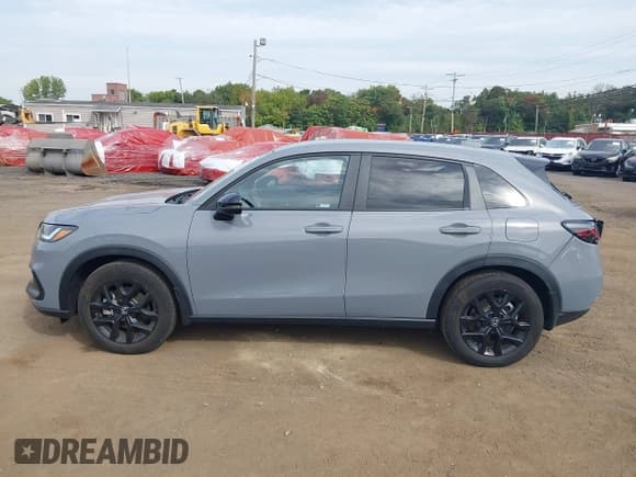 ✅ 2024 Honda HR-V Sport • VIN: 3CZRZ2H50RM730472 • Лот: 43235910. Опубликован ранее на IAAI с пробегом 9 886 миль. Бесплатный доступ к архиву аукционных продаж из США и подробный отчёт об истории автомобиля на DreamBid. Изображение 14.