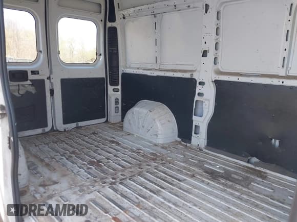 ✅ 2014 Ram ProMaster Cargo • VIN: 3C6TRVCG0EE102123 • Lot: 42126168. Listed on IAAI with 202,215 mi. Free auction sales archive from the USA and detailed vehicle history report at DreamBid. Image 8.