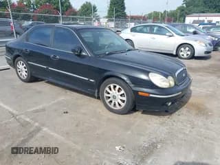✅ 2004 Hyundai Sonata GLS • VIN: KMHWF35H94A960597 • Lot: 43111932. Wystawiony na IAAI z przebiegiem 215 270 mil. Bezpłatny archiwum sprzedaży aukcyjnych z USA i szczegółowy raport historii pojazdu na DreamBid. Zdjęcie 1.