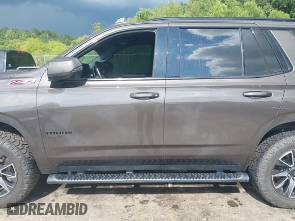 ✅ 2021 Chevrolet Tahoe Z71 • VIN: 1GNSKPKD2MR120466 • Lot: 42515016. Listed on IAAI with 79,366 mi. Free auction sales archive from the USA and detailed vehicle history report at DreamBid. Image 14.