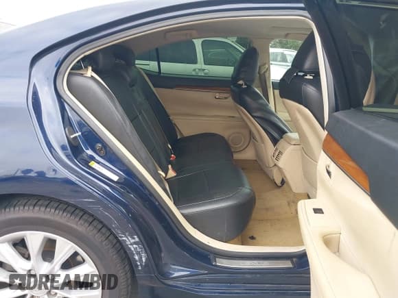 ✅ 2014 Lexus ES 300h • VIN: JTHBW1GG4E2044903 • Лот: 43497089. Опубликован ранее на IAAI с пробегом 204 124 миль. Бесплатный доступ к архиву аукционных продаж из США и подробный отчёт об истории автомобиля на DreamBid. Изображение 8.