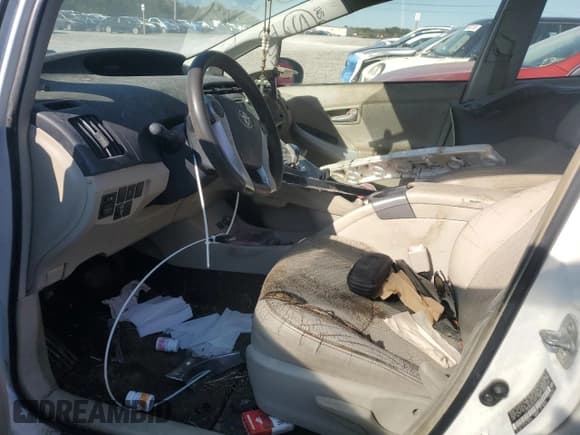 ✅ 2012 Toyota Prius Two • VIN: JTDKN3DU4C5401938 • Lot: 66625445. Wystawiony na Copart z przebiegiem 101 417 mil. Bezpłatny archiwum sprzedaży aukcyjnych z USA i szczegółowy raport historii pojazdu na DreamBid. Zdjęcie 7.