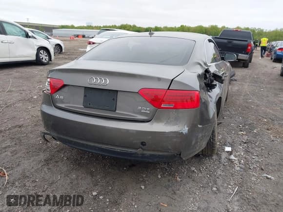 ✅ 2014 Audi A5 Premium Plus • VIN: WAULFAFR2EA028064 • Лот: 42213519. Опубликован ранее на IAAI с пробегом Не указан. Бесплатный доступ к архиву аукционных продаж из США и подробный отчёт об истории автомобиля на DreamBid. Изображение 4.