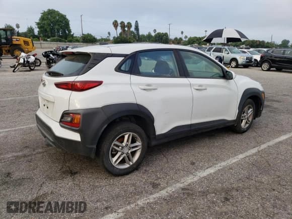 ✅ 2019 Hyundai Kona SE • VIN: KM8K12AAXKU378326 • Лот: 66690303. Опубликован ранее на Copart с пробегом 23 606 миль. Бесплатный доступ к архиву аукционных продаж из США и подробный отчёт об истории автомобиля на DreamBid. Изображение 3.