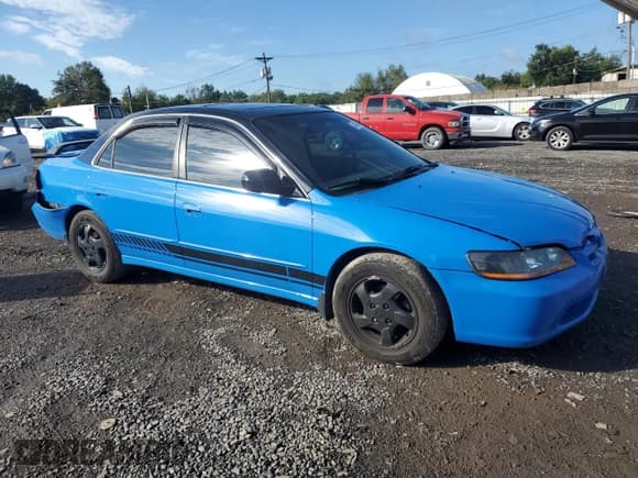 ✅ 1999 Honda Accord EX • VIN: 1HGCG6670XA005592 • Lot: 84206845. Wystawiony na Copart z przebiegiem 186 458 mil. Bezpłatny archiwum sprzedaży aukcyjnych z USA i szczegółowy raport historii pojazdu na DreamBid. Zdjęcie 4.