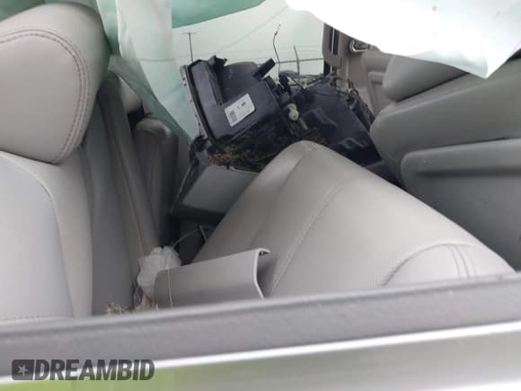 ✅ 2012 Chevrolet Silverado 1500 LTZ • VIN: 3GCPKTE76CG153952 • Lot: 41935031. Wystawiony na IAAI z przebiegiem Nie podano. Bezpłatny archiwum sprzedaży aukcyjnych z USA i szczegółowy raport historii pojazdu na DreamBid. Zdjęcie 8.