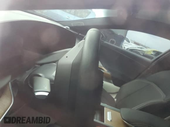 ✅ 2023 Lucid Air Touring • VIN: 50EA1TEA0PA007759 • Lot: 81243985. Wystawiony na Copart z przebiegiem Nie podano. Bezpłatny archiwum sprzedaży aukcyjnych z USA i szczegółowy raport historii pojazdu na DreamBid. Zdjęcie 9.