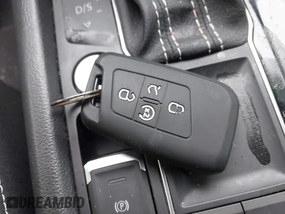 ✅ 2023 Volkswagen Atlas SE • VIN: 1V2JP2CA9PC552717 • Lot: 41906799. Listed on IAAI with 2,336 mi. Free auction sales archive from the USA and detailed vehicle history report at DreamBid. Image 11.