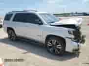 2019 Chevrolet Tahoe Premier z VIN 1GNSKCKJ3KR295868, wystawiony jako Copart lot #53320585 z przebiegiem 90 370 mil mil oraz Szkoda całkowita • Salvage title. Historia ofert i sprzedaży dostępna na DreamBid. Obrazek 4.