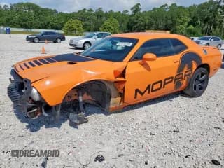 ✅ 2014 Dodge Challenger Rallye Redline • VIN: 2C3CDYAG9EH139417 • Lot: 67319195. Wystawiony na Copart z przebiegiem 90 277 mil. Bezpłatny archiwum sprzedaży aukcyjnych z USA i szczegółowy raport historii pojazdu na DreamBid. Zdjęcie 1.