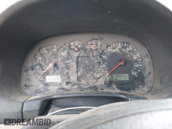 ✅ 2000 Volkswagen Jetta GLS • VIN: 3VWSC29M2YM113469 • Lot: 41598371. Listed on IAAI with 322,652 mi. Free auction sales archive from the USA and detailed vehicle history report at DreamBid. Image 7.