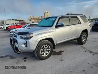 ✅ 2020 Toyota 4Runner TRD Off Road Premium • VIN: JTEBU5JR6L5796960 • Lot: 85503725. Listed on Copart with 46,024 mi. Free auction sales archive from the USA and detailed vehicle history report at DreamBid. Image 1.