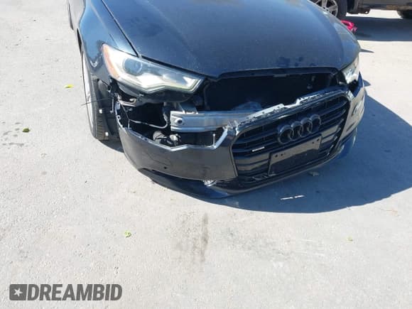 ✅ 2014 Audi A6 Premium Plus • VIN: WAUGFAFC8EN048311 • Lot: 43492448. Wystawiony na IAAI z przebiegiem 100 467 mil. Bezpłatny archiwum sprzedaży aukcyjnych z USA i szczegółowy raport historii pojazdu na DreamBid. Zdjęcie 6.