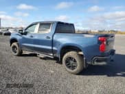 ✅ 2021 Chevrolet Silverado 1500 LT Trail Boss • VIN: 1GCPYFED5MZ440139 • Lot: 76628354. Wystawiony na Copart z przebiegiem 99 978 mil. Bezpłatny archiwum sprzedaży aukcyjnych z USA i szczegółowy raport historii pojazdu na DreamBid. Zdjęcie 2.