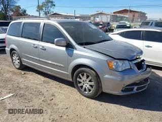 ✅ 2015 Chrysler Town & Country Touring • VIN: 2C4RC1BGXFR544793 • Lot: 43637862. Wystawiony na IAAI z przebiegiem 158 176 mil. Bezpłatny archiwum sprzedaży aukcyjnych z USA i szczegółowy raport historii pojazdu na DreamBid. Zdjęcie 1.