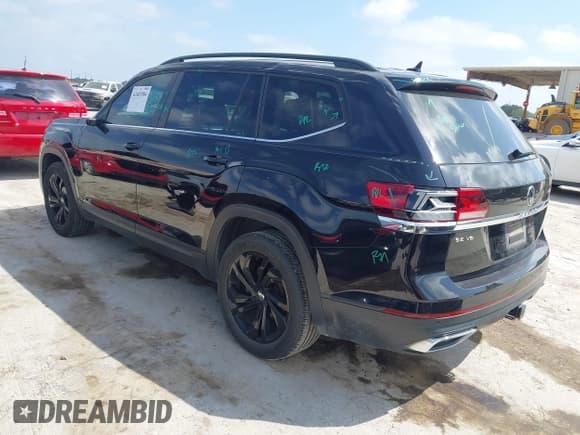 ✅ 2022 Volkswagen Atlas SE • VIN: 1V2WR2CA0NC528514 • Lot: 42403584. Listed on IAAI with 60,778 mi. Free auction sales archive from the USA and detailed vehicle history report at DreamBid. Image 3.