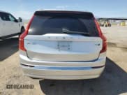 ✅ 2022 Volvo XC90 Inscription • VIN: YV4A22PL3N1790564 • Lot: 58276195. Wystawiony na Copart z przebiegiem 45 389 mil. Bezpłatny archiwum sprzedaży aukcyjnych z USA i szczegółowy raport historii pojazdu na DreamBid. Zdjęcie 6.