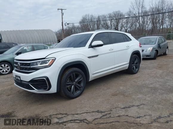 ✅ 2021 Volkswagen Atlas SE • VIN: 1V2RE2CA2MC205086 • Lot: 41902654. Listed on IAAI with 111,024 mi. Free auction sales archive from the USA and detailed vehicle history report at DreamBid. Image 17.