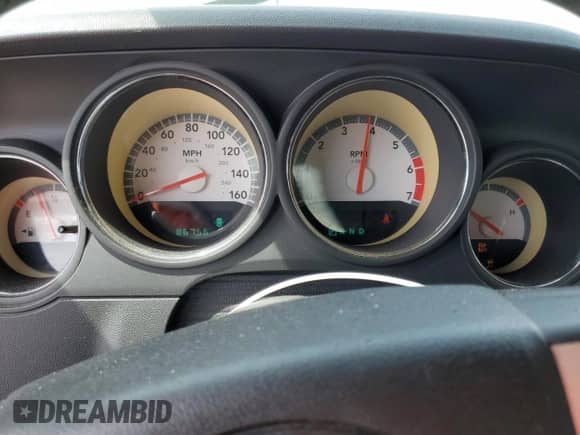 2009 Dodge Challenger R/T z VIN 2B3LJ54T09H509785, wystawiony jako Copart lot #66472714 z przebiegiem 86 756 mil mil oraz Szkoda całkowita • Salvage title. Historia ofert i sprzedaży dostępna na DreamBid. Obrazek 9.