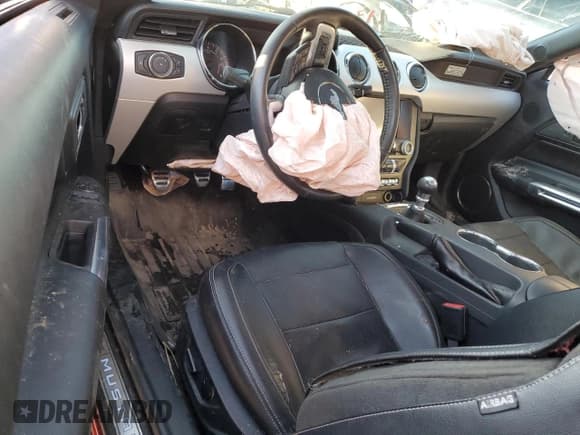 ✅ 2016 Ford Mustang GT Premium • VIN: 1FA6P8CF2G5208419 • Лот: 85256974. Опубликован ранее на Copart с пробегом 114 313 миль. Бесплатный доступ к архиву аукционных продаж из США и подробный отчёт об истории автомобиля на DreamBid. Изображение 8.