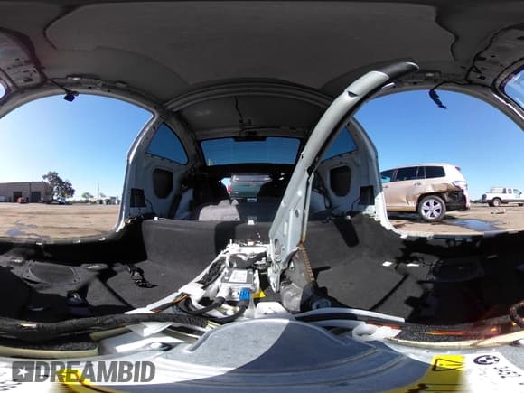 ✅ 2018 BMW M2 • VIN: WBS1J5C5XJVD36311 • Лот: 41987128. Опубликован ранее на IAAI с пробегом Не указан. Бесплатный доступ к архиву аукционных продаж из США и подробный отчёт об истории автомобиля на DreamBid. Изображение 19.