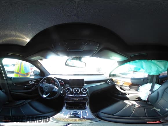 ✅ 2018 Mercedes-Benz GLC 300 • VIN: WDC0G4KBXJV070430 • Lot: 43344455. Listed on IAAI with 67,078 mi. Free auction sales archive from the USA and detailed vehicle history report at DreamBid. Image 18.