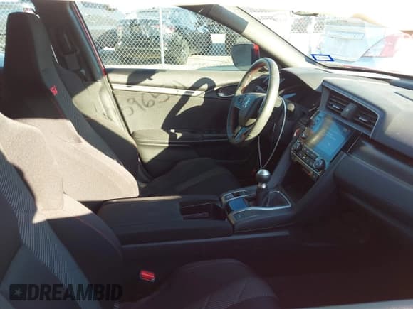 ✅ 2019 Honda Civic Si • VIN: 2HGFC1E59KH701082 • Лот: 43596521. Опубликован ранее на IAAI с пробегом 50 050 миль. Бесплатный доступ к архиву аукционных продаж из США и подробный отчёт об истории автомобиля на DreamBid. Изображение 5.