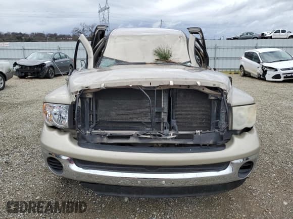 ✅ 2004 Dodge 2500 ST • VIN: 3D7KA28DX4G257473 • Lot: 43579204. Wystawiony na Copart z przebiegiem Nie podano. Bezpłatny archiwum sprzedaży aukcyjnych z USA i szczegółowy raport historii pojazdu na DreamBid. Zdjęcie 5.