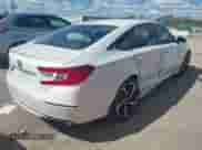 2018 Honda Accord Sport z VIN 1HGCV1F36JA204563, wystawiony jako IAAI lot #43300795 z przebiegiem 57 631 mil mil oraz . Historia ofert i sprzedaży dostępna na DreamBid. Obrazek 4.