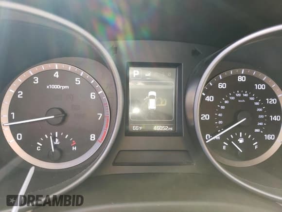 ✅ 2018 Hyundai Santa Fe 2.4L • VIN: 5XYZUDLBXJG526146 • Лот: 40770493. Опубликован ранее на Copart с пробегом 46 052 миль. Бесплатный доступ к архиву аукционных продаж из США и подробный отчёт об истории автомобиля на DreamBid. Изображение 9.