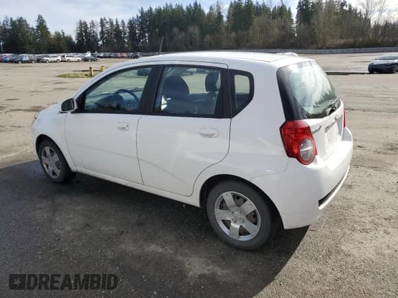 ✅ 2010 Chevrolet Aveo 1LT • VIN: KL1TD6DE6AB090892 • Лот: 46935725. Опубликован ранее на Copart с пробегом 82 632 миль. Бесплатный доступ к архиву аукционных продаж из США и подробный отчёт об истории автомобиля на DreamBid. Изображение 2.