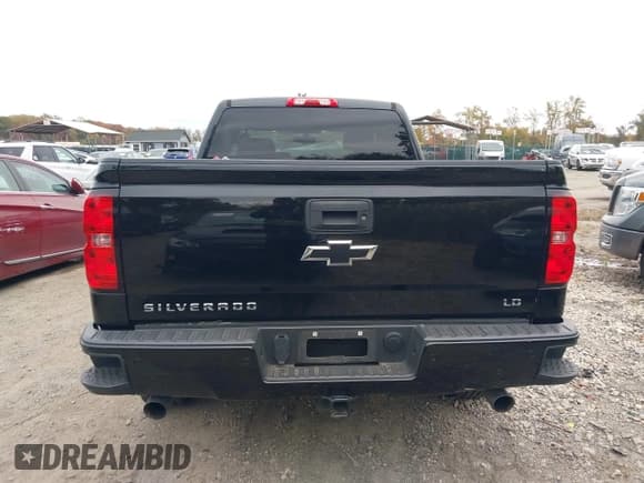 ✅ 2019 Chevrolet Silverado 1500 LT • VIN: 2GCVKPEC7K1188387 • Lot: 43533097. Wystawiony na IAAI z przebiegiem 85 325 mil. Bezpłatny archiwum sprzedaży aukcyjnych z USA i szczegółowy raport historii pojazdu na DreamBid. Zdjęcie 17.