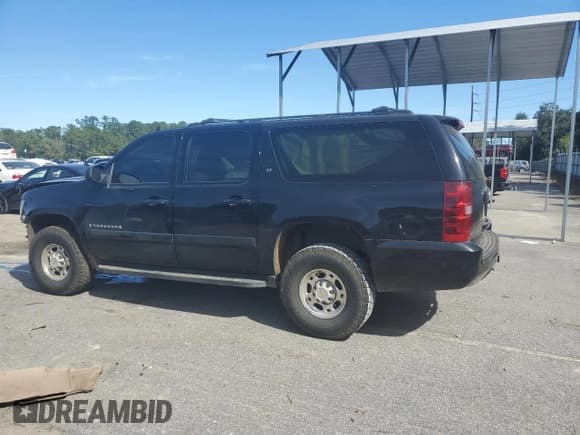 ✅ 2007 Chevrolet Suburban LS • VIN: 3GNGK26K67G135705 • Лот: 89537205. Опубликован ранее на Copart с пробегом 213 824 миль. Бесплатный доступ к архиву аукционных продаж из США и подробный отчёт об истории автомобиля на DreamBid. Изображение 2.