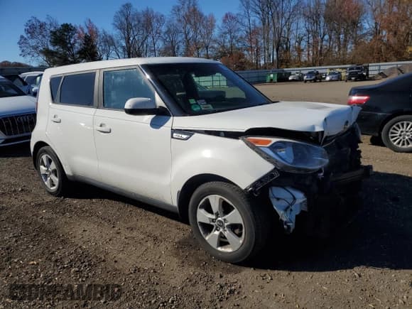 ✅ 2017 Kia Soul • VIN: KNDJN2A20H7420975 • Lot: 91246295. Wystawiony na Copart z przebiegiem 175 473 mil. Bezpłatny archiwum sprzedaży aukcyjnych z USA i szczegółowy raport historii pojazdu na DreamBid. Zdjęcie 4.