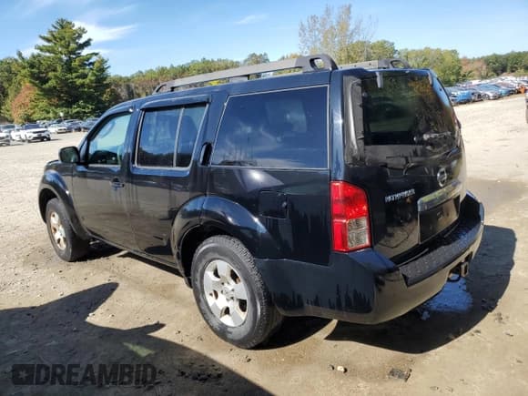 ✅ 2011 Nissan Pathfinder SV • VIN: 5N1AR1NB2BC632408 • Lot: 85261925. Listed on Copart with 184,463 mi. Free auction sales archive from the USA and detailed vehicle history report at DreamBid. Image 2.