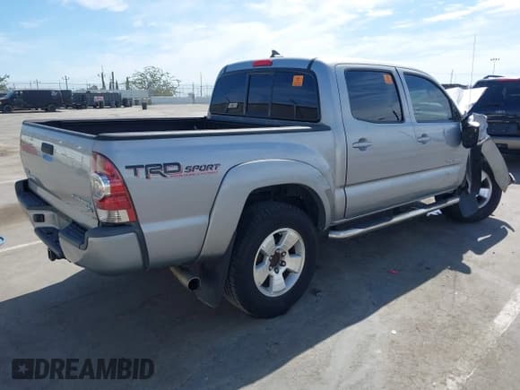 ✅ 2014 Toyota Tacoma PreRunner • VIN: 3TMJU4GN5EM166486 • Лот: 43042584. Опубликован ранее на IAAI с пробегом 131 039 миль. Бесплатный доступ к архиву аукционных продаж из США и подробный отчёт об истории автомобиля на DreamBid. Изображение 4.